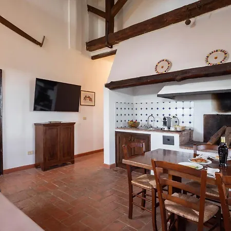 Tenuta Cortevecchia * Cellena